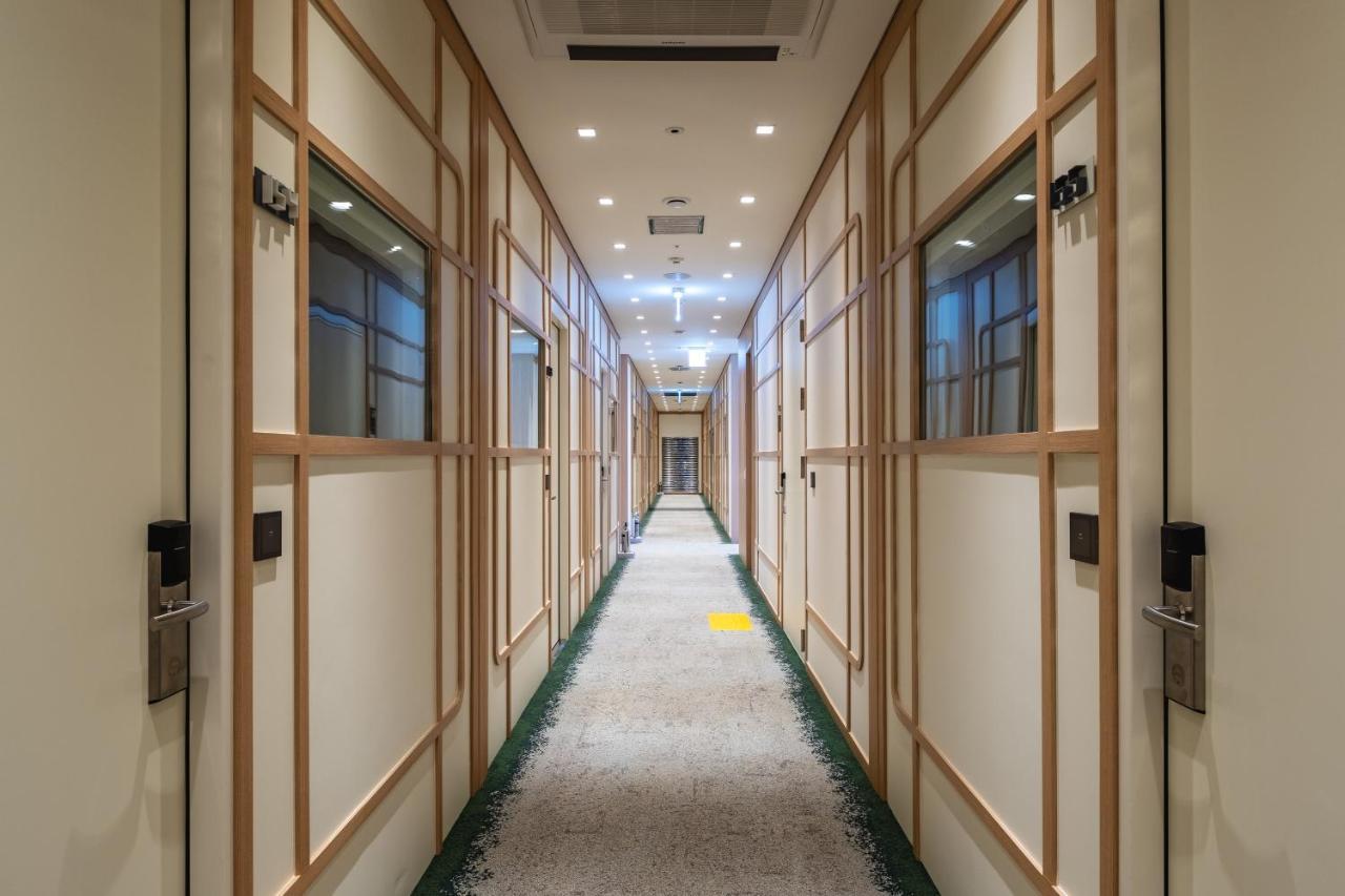 Darakhyu Yeosu Capsule Hotel By Walkerhill Bagian luar foto